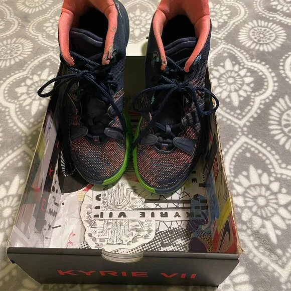 Nike Kyrie 7 Midnight Navy Basketball Shoes Sneakers Neon 🏀 Men's Size 9- used - Picture 5 of 16